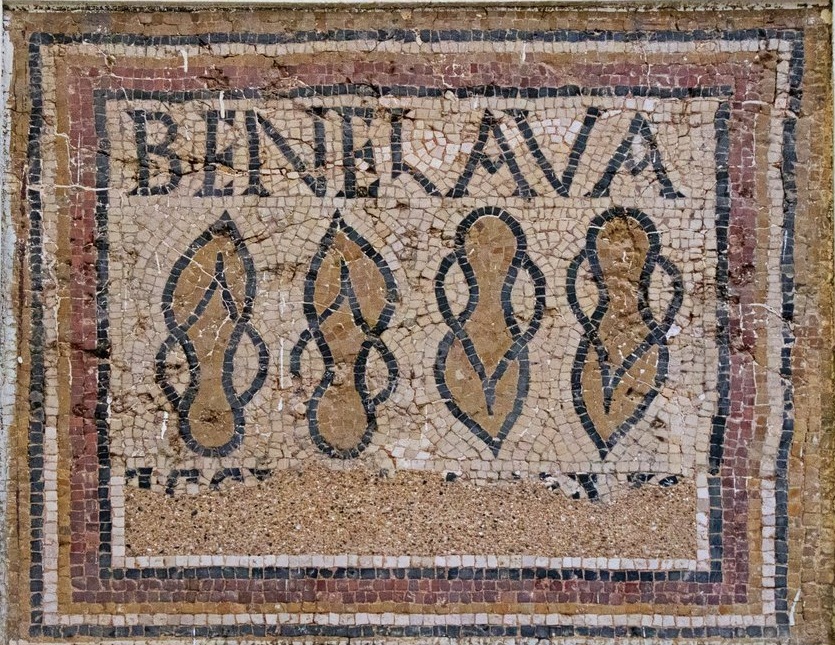 Inscription BENE LAVA